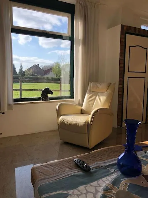 Vakantiehuis Charming Authentic Renovated Farm Villa Cadier en Keer