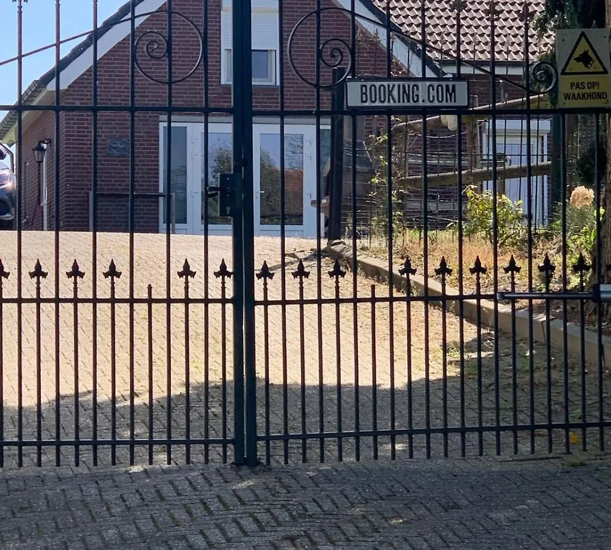 Charming Authentic Renovated Farm Villa Cadier en Keer Nederland